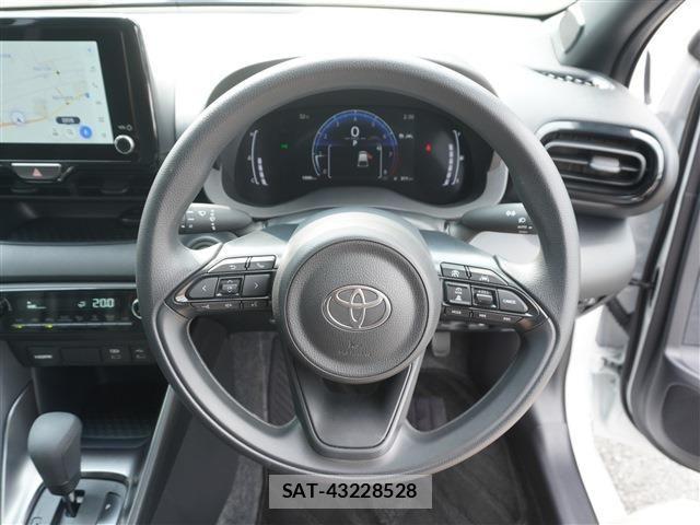Toyota YARIS 2026-01 8528443-6