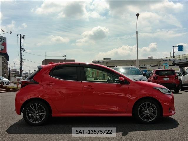 Toyota YARIS 2020-07 8528452-11