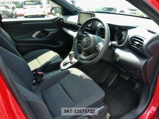 Toyota YARIS 2020-07 8528452-21