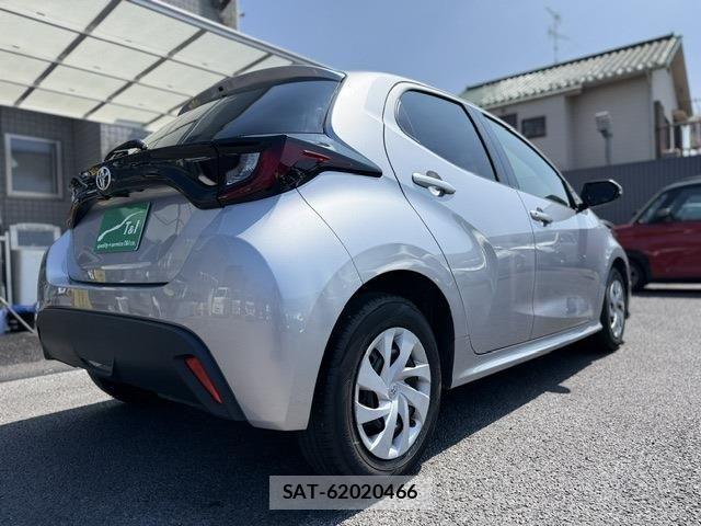 Toyota YARIS 2023-06 8528455-1