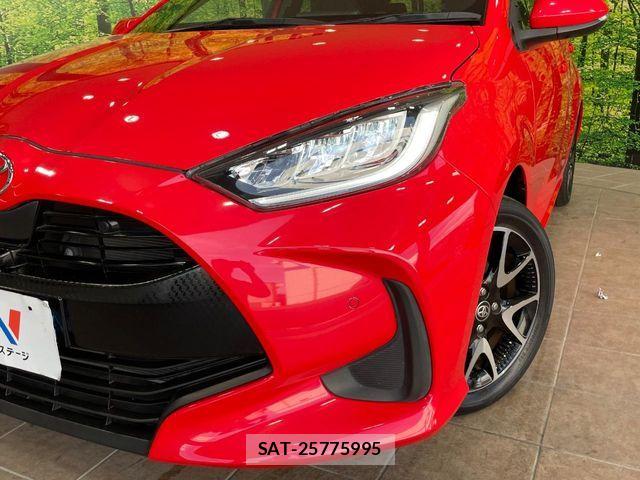 Toyota YARIS 2021-02 8528449-11