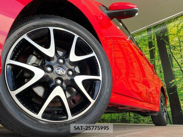 Toyota YARIS 2021-02 8528449-12