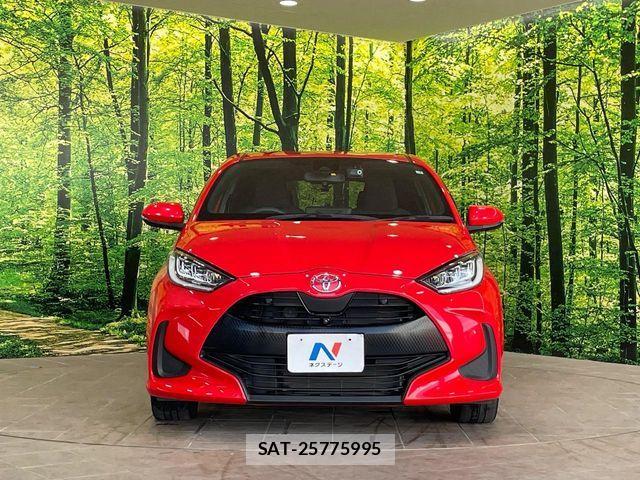 Toyota YARIS 2021-02 8528449-13