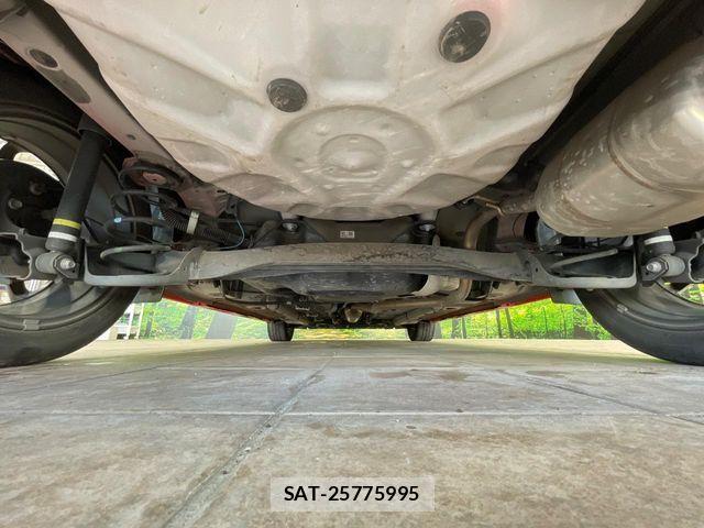 Toyota YARIS 2021-02 8528449-18