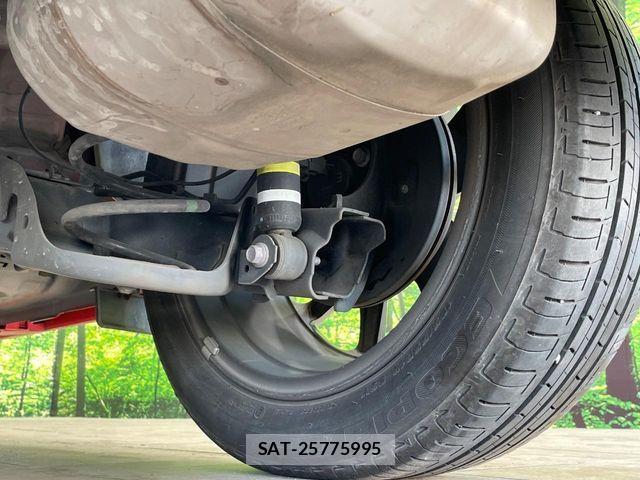 Toyota YARIS 2021-02 8528449-19