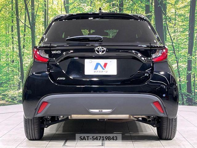 Toyota YARIS 2023-12 8528447-14