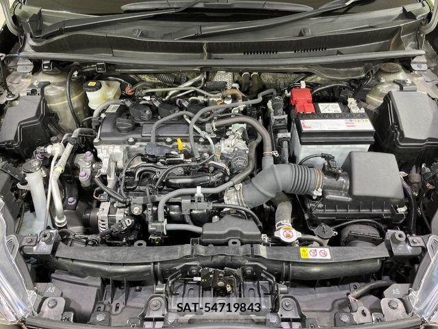 Toyota YARIS 2023-12 8528447-17
