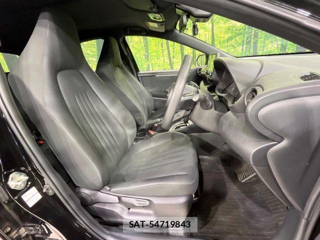 Toyota YARIS 2023-12 8528447-7