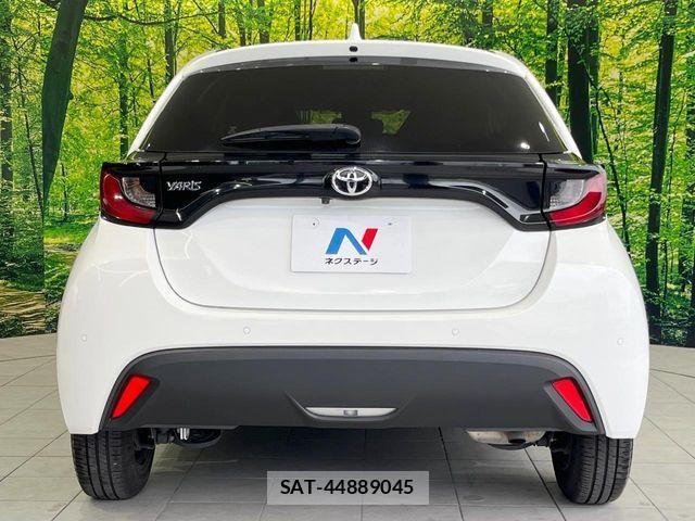 Toyota YARIS 2021-07 8528457-14