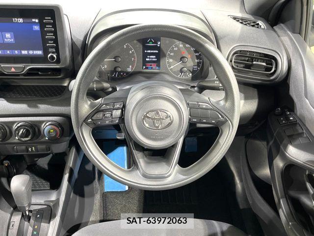 Toyota YARIS 2021-08 8528454-10