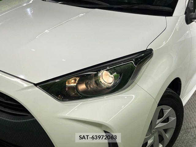 Toyota YARIS 2021-08 8528454-11