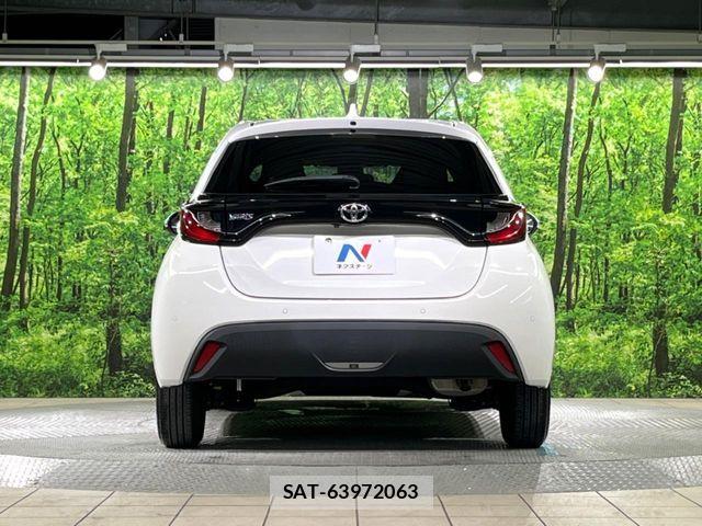 Toyota YARIS 2021-08 8528454-14