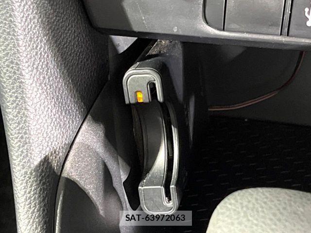 Toyota YARIS 2021-08 8528454-4