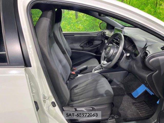 Toyota YARIS 2021-08 8528454-7