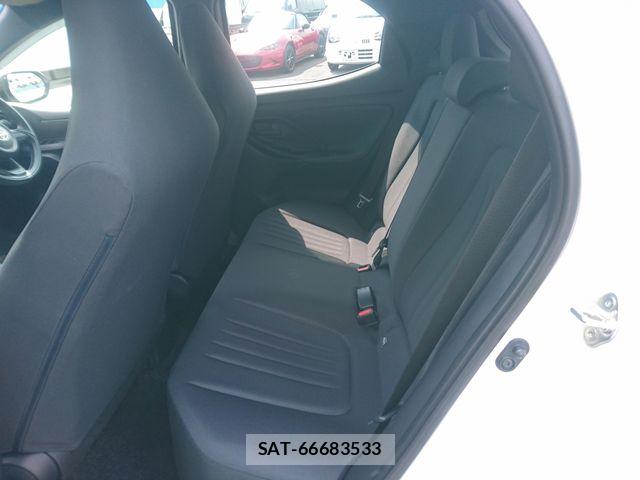 Toyota YARIS 2025-03 8528444-12