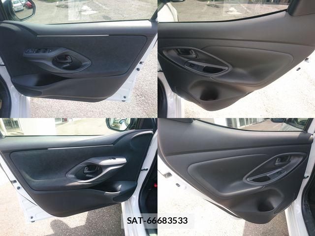 Toyota YARIS 2025-03 8528444-13