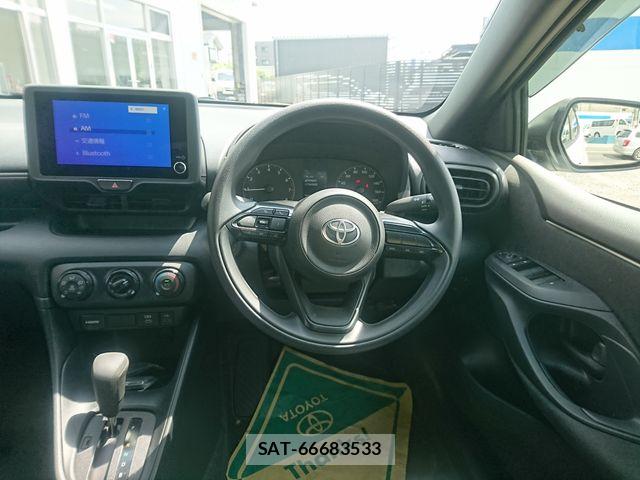 Toyota YARIS 2025-03 8528444-18