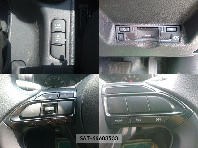 Toyota YARIS 2025-03 8528444-24