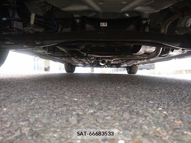 Toyota YARIS 2025-03 8528444-28