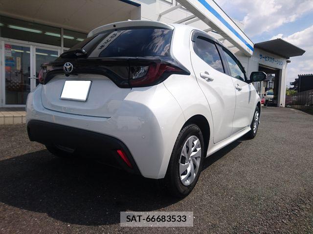 Toyota YARIS 2025-03 8528444-3