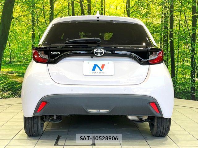 Toyota YARIS 2020-07 8564219-14