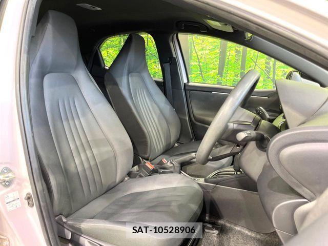 Toyota YARIS 2020-07 8564219-7