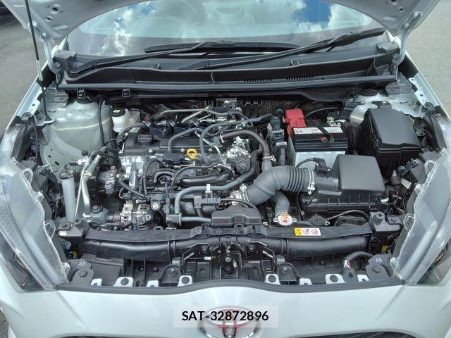Toyota YARIS 2023-11 8564217-18