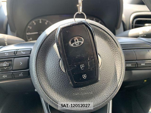 Toyota YARIS 2024-07 8564221-15