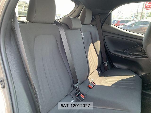 Toyota YARIS 2024-07 8564221-18