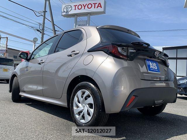 Toyota YARIS 2024-07 8564221-1
