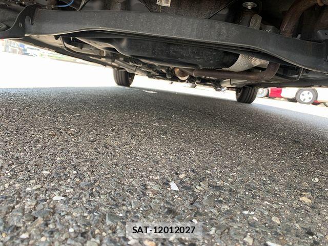 Toyota YARIS 2024-07 8564221-28