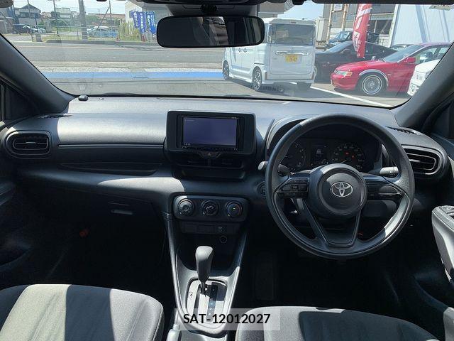 Toyota YARIS 2024-07 8564221-2