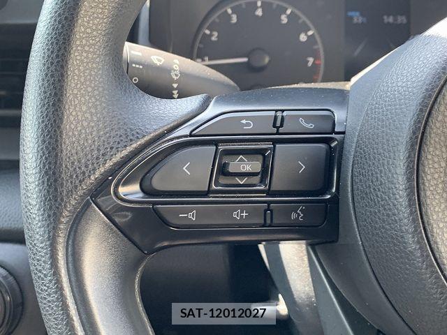 Toyota YARIS 2024-07 8564221-7