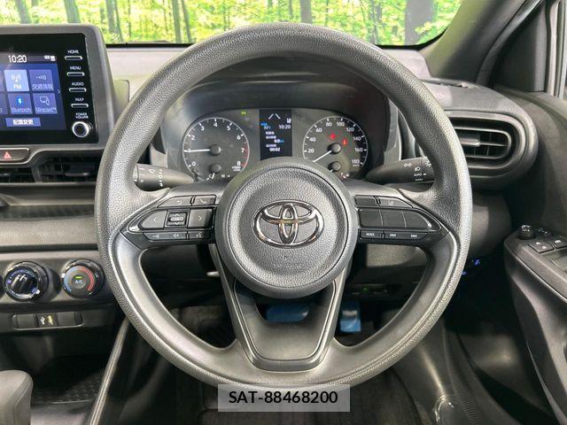 Toyota YARIS 2023-08 8564216-10