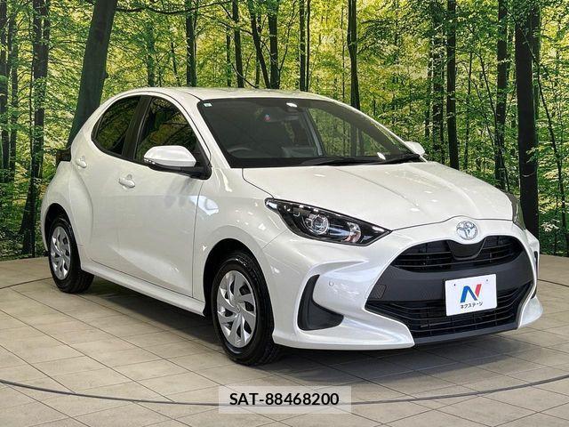 Toyota YARIS 2023-08 8564216-15
