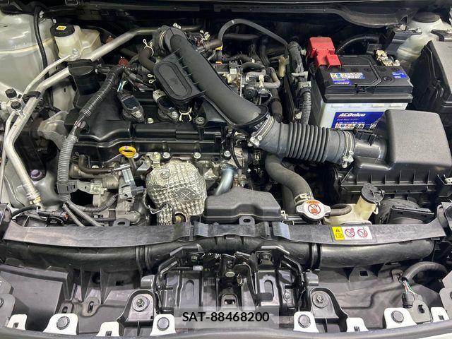 Toyota YARIS 2023-08 8564216-17