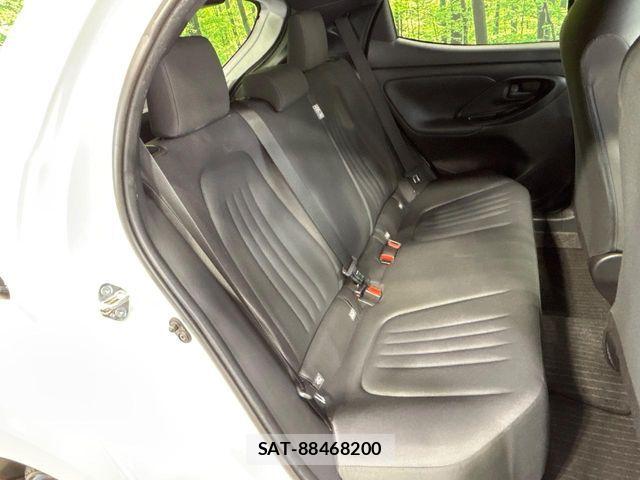 Toyota YARIS 2023-08 8564216-8