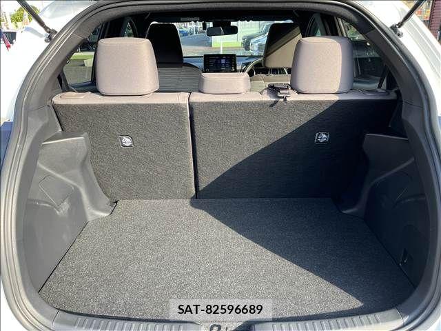 Toyota YARIS 2020-04 8564214-9