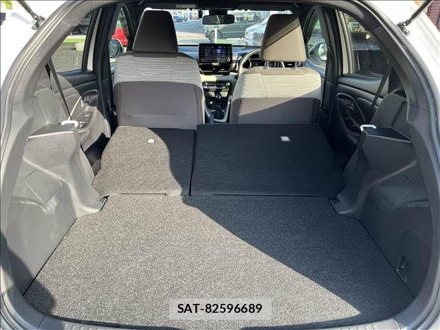 Toyota YARIS 2020-04 8564214-10