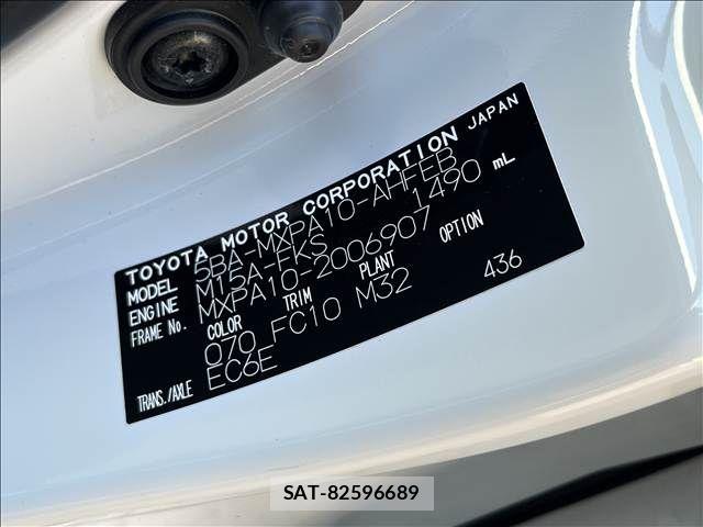 Toyota YARIS 2020-04 8564214-16
