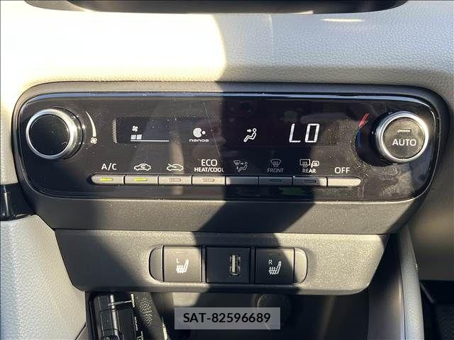 Toyota YARIS 2020-04 8564214-2