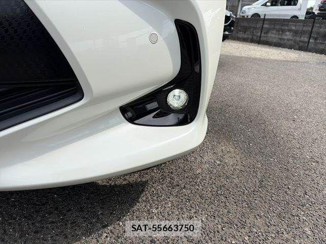 Toyota YARIS 2020-09 8564220-12