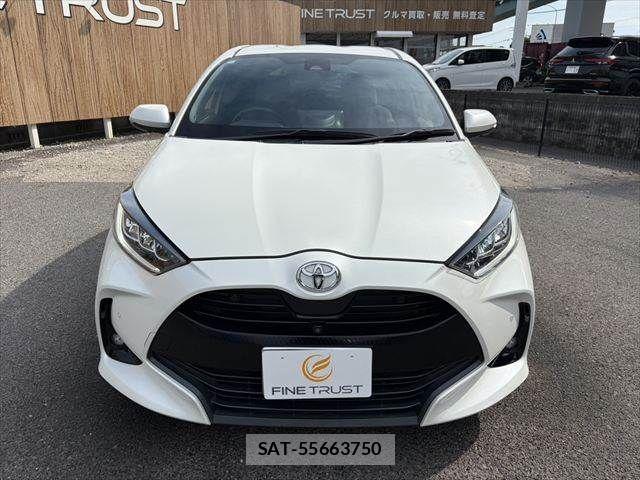 Toyota YARIS 2020-09 8564220-14