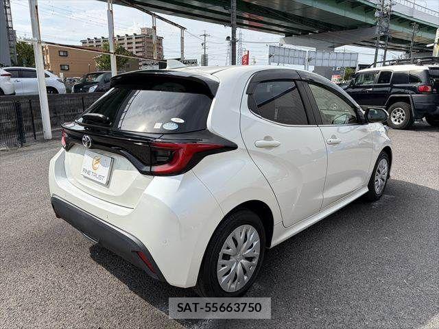 Toyota YARIS 2020-09 8564220-17