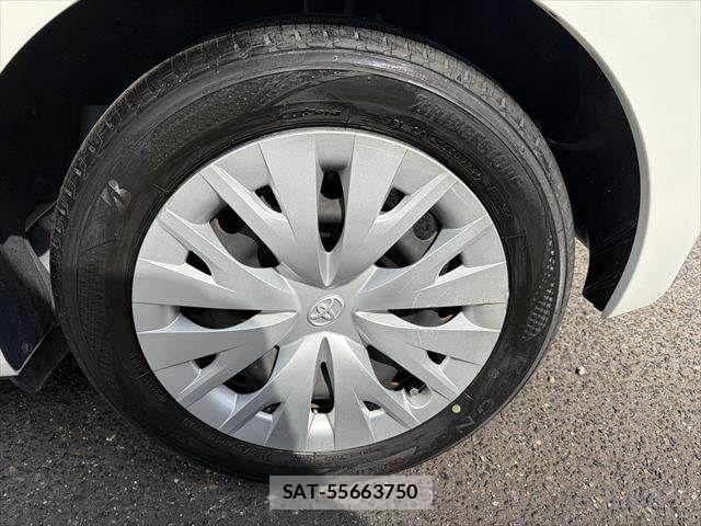 Toyota YARIS 2020-09 8564220-28