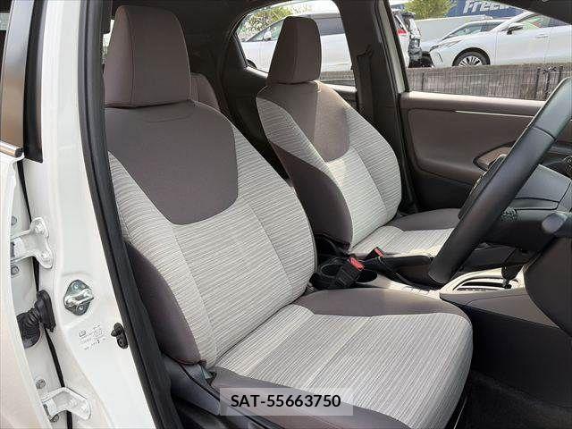 Toyota YARIS 2020-09 8564220-8