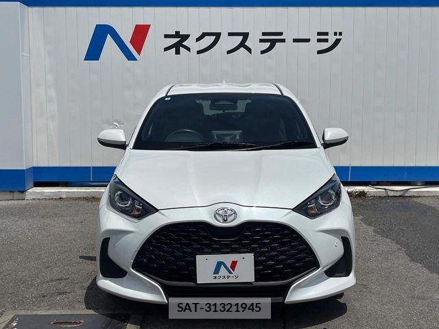 Toyota YARIS 2024-07 8564213-14