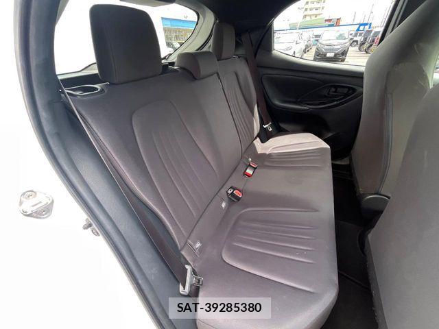 Toyota YARIS 2024-07 8564212-9