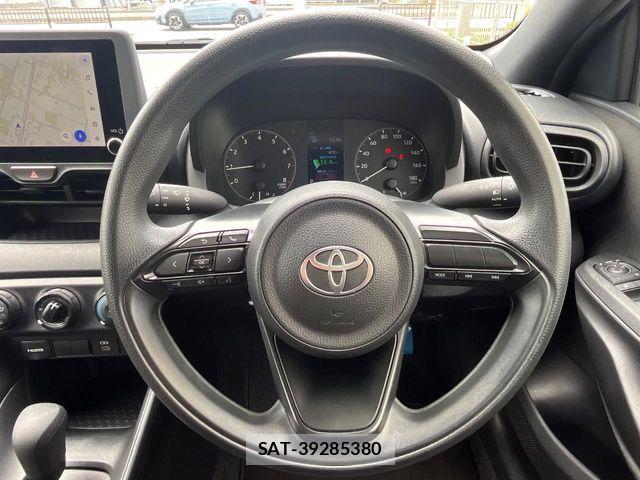 Toyota YARIS 2024-07 8564212-11