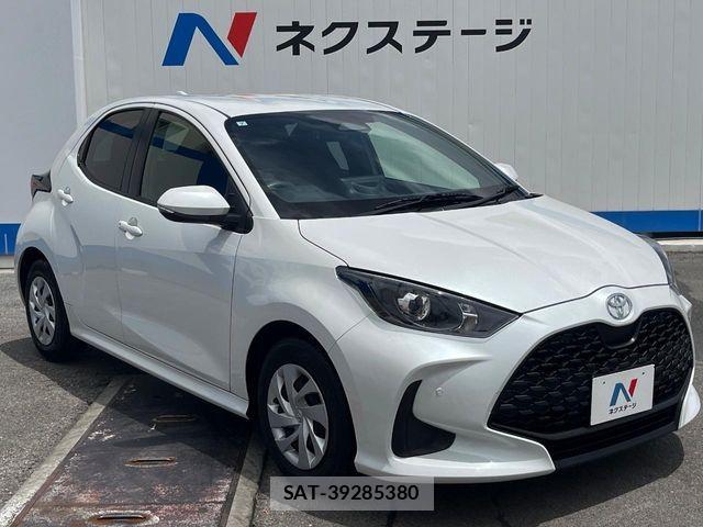 Toyota YARIS 2024-07 8564212-16